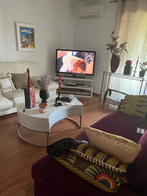 Modern apartment. - Image 1