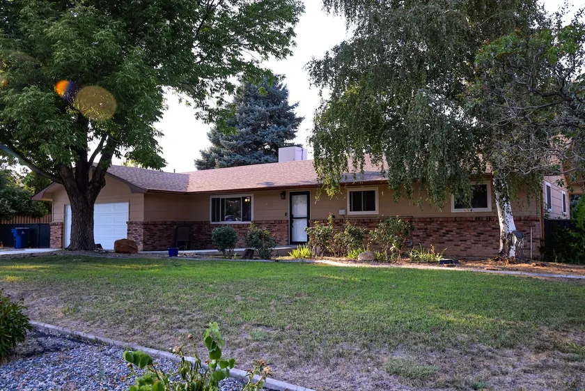 Redlands Abode - Image 1