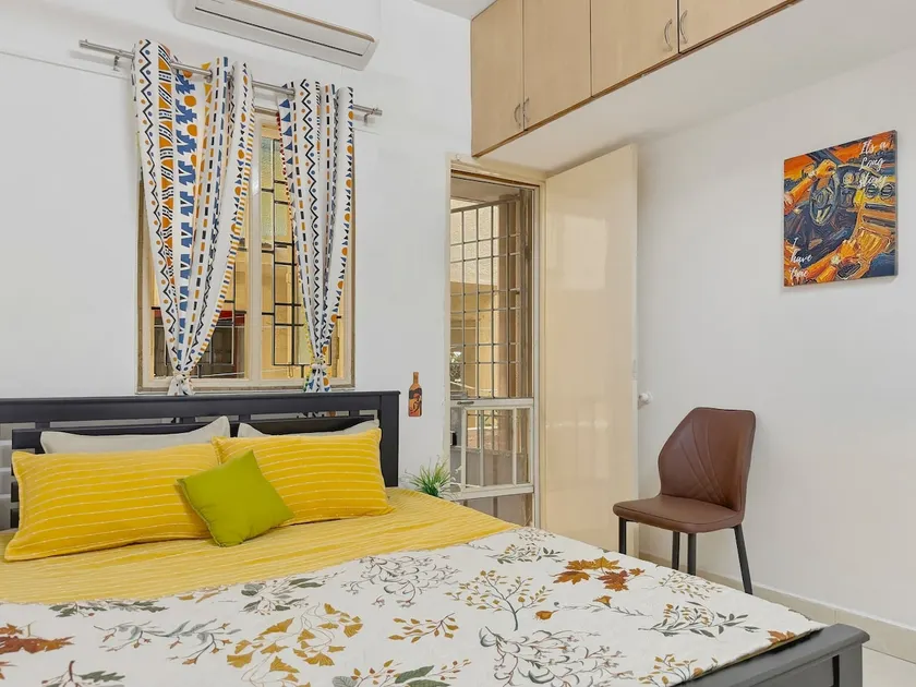 The Pause |Cozy 2BHK | Family & Couples |Velachery - Image 1