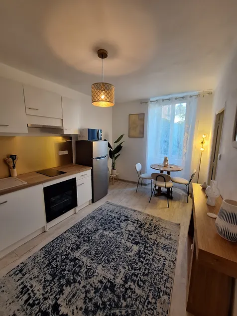 Cozy apartment in the heart of Draguignan. - Image 1