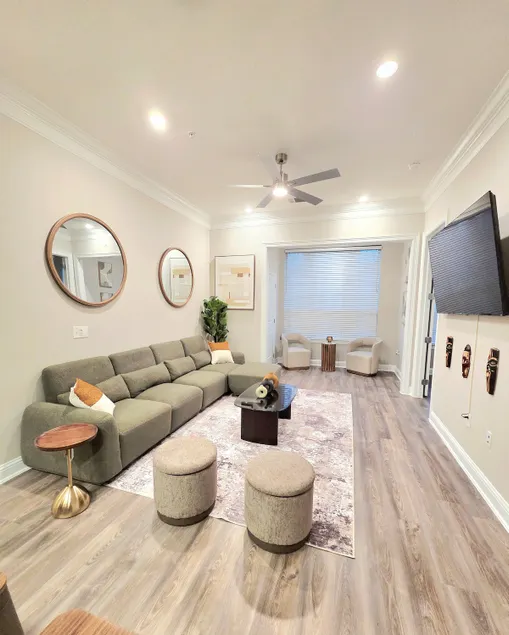 2BR Haven Suite in Downtown/midtown - Image 1
