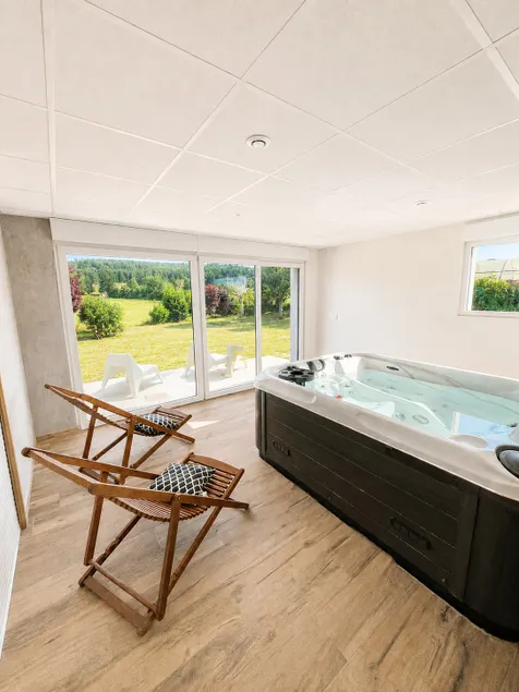 Charming cottage ”Sur Le Gravier” with private hot tub  - Image 1