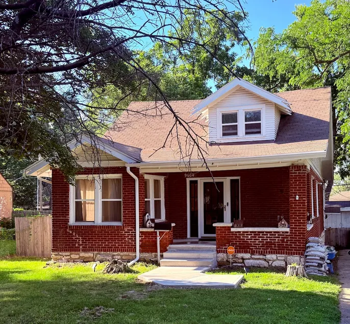 The Truman Bungalow - Image 1