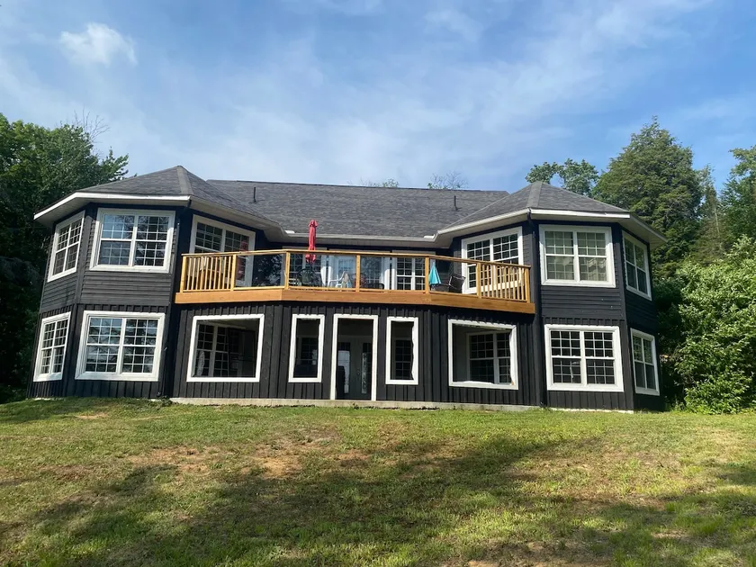 Serenity Shore Private Lakefront Cottage - Image 1