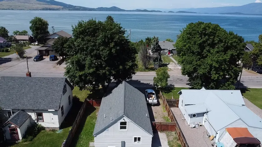 New Remodeled Home near Flathead - Image 1