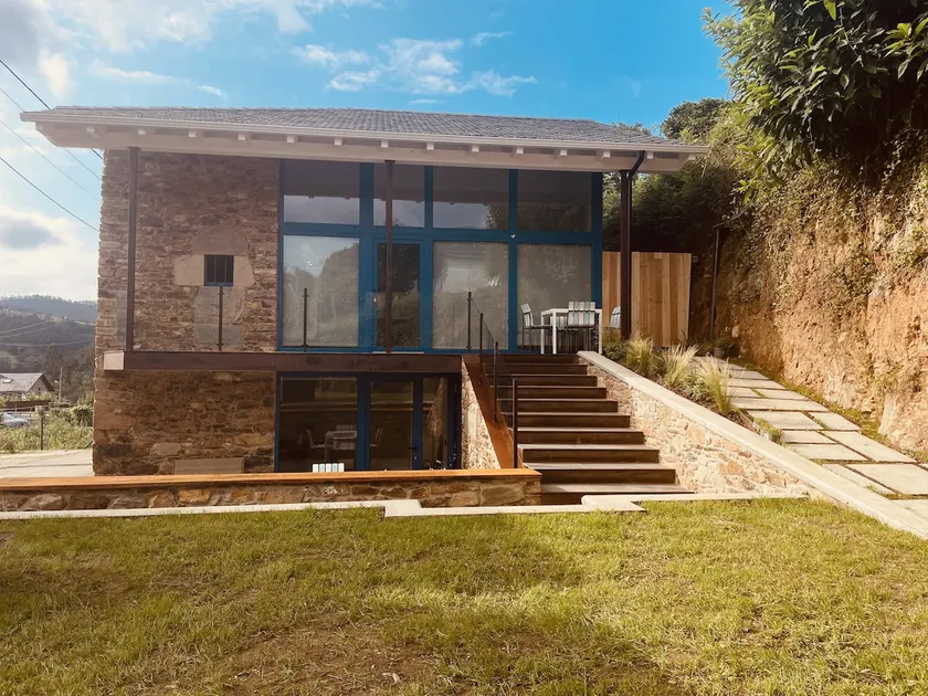 Refugio de Isol, Casa de los Caballos - Image 1