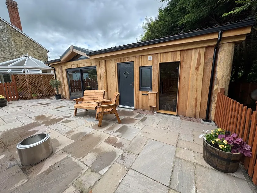 The Garden Room - Image 1
