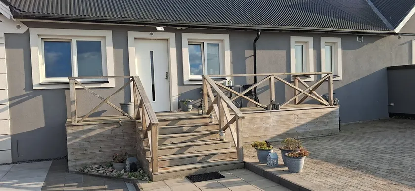 Small guesthouse near Skurup with large patio - Image 1