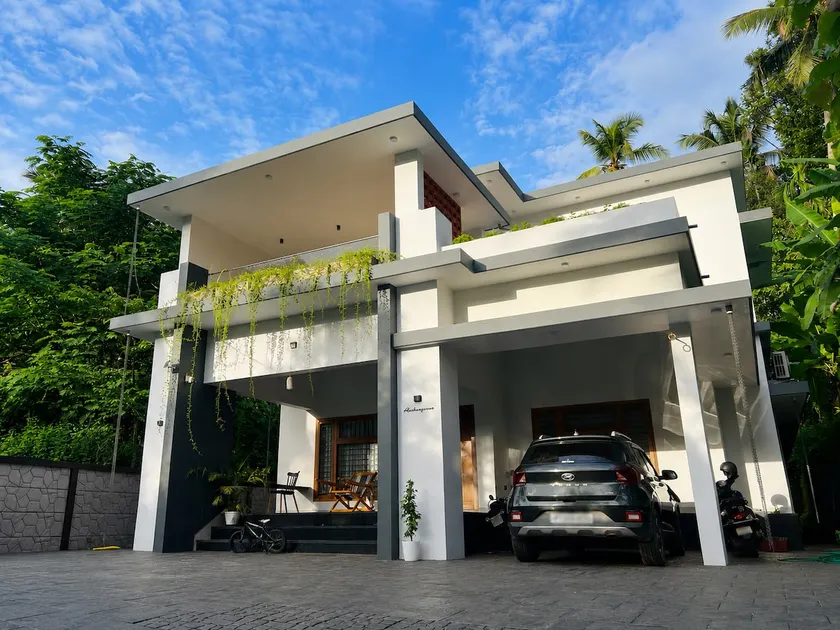 South Elegance

Luxury 3BR Villa | Mahe/Tly - Image 1