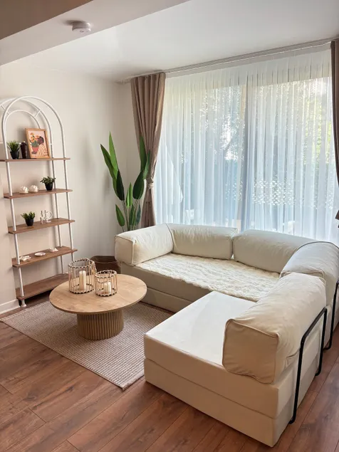 Bright Modern Flat | Relaxing Garden, Near Shops - Image 1