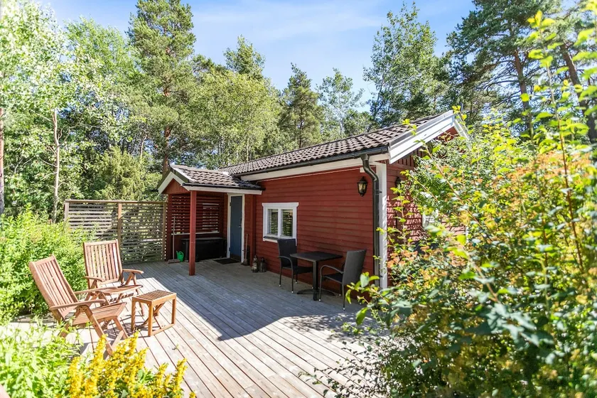 Fantastic house in the archipelago near the sea - Image 1