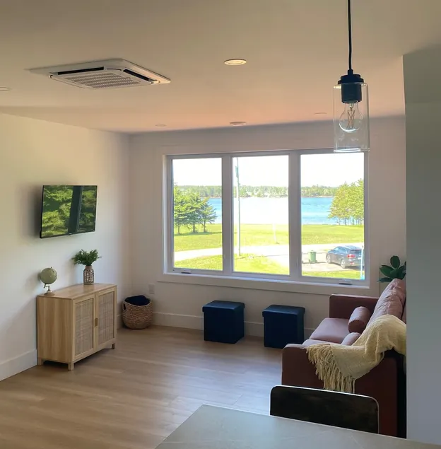The Loft on Acorn Drive - Image 1