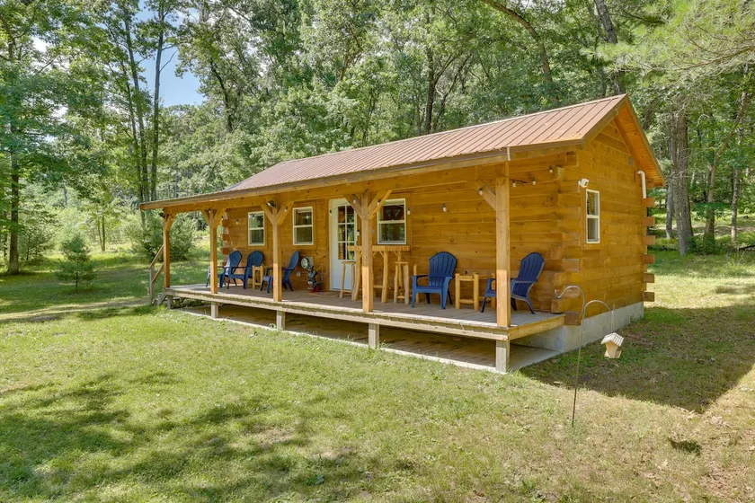 Near Trails, Lakes, Parks! Country Cabin - Image 1