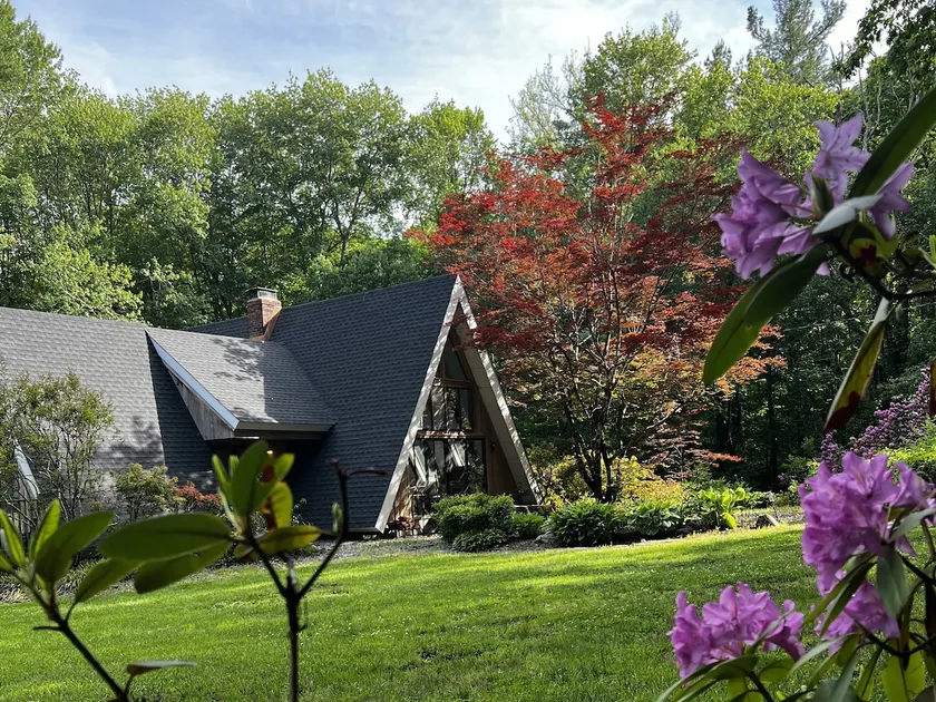 RivAframe A-Frame Forest Retreat, Stream, Hot Tub - Image 1