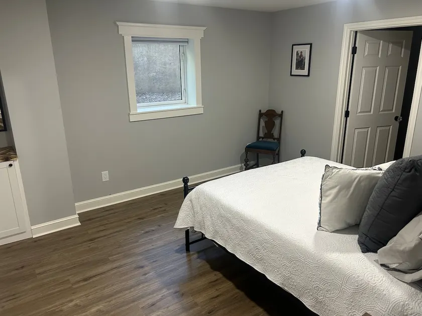 Spacious 1-BR Apartment in Salem near Bush Park - Image 1