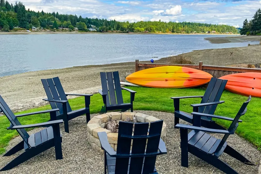 Waterfront home with private beach, kayaks, views - Image 1