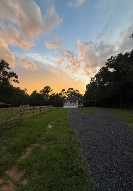 The Galliver Cottage - Image 1