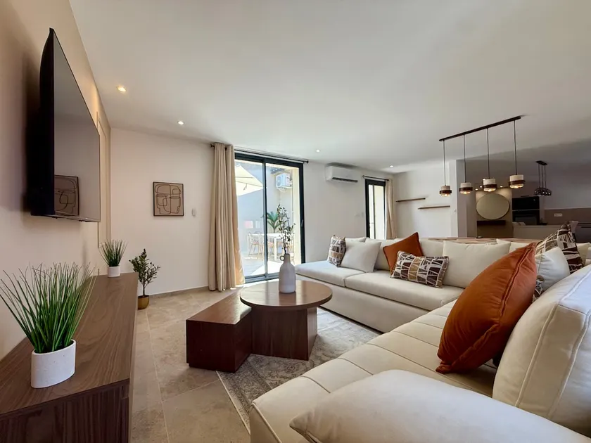 Le Patio Henri - Air conditioning, suite & private courtyard - Image 1