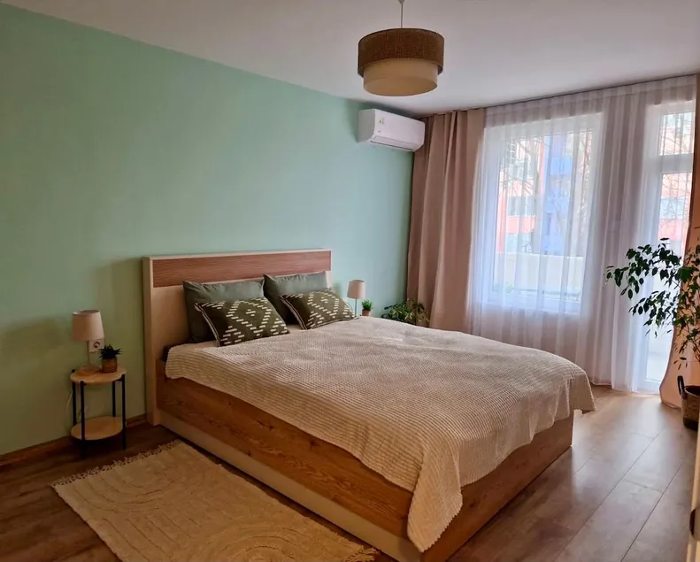 Cozy Modern Apartment - Image 1