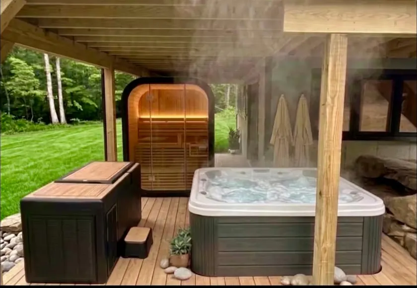 Private Luxury Home w/Hot Tub, Sauna & Cold Plunge - Image 1