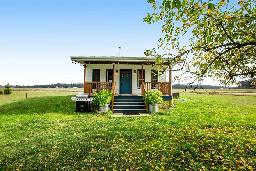 Welcoming 2BR Whidbey Island Dog Friendly Home - Image 1