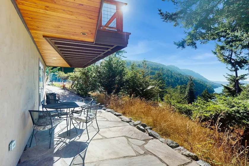 1 BR Orcas Island Getaway with Sound Views - Image 1