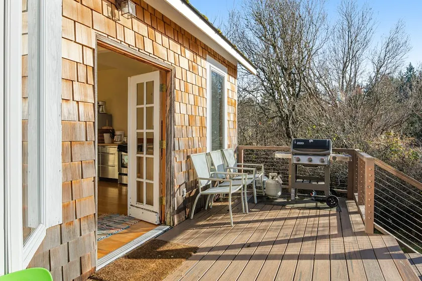 3BR Home with Bayview, Deck - Walk to Town - Image 1