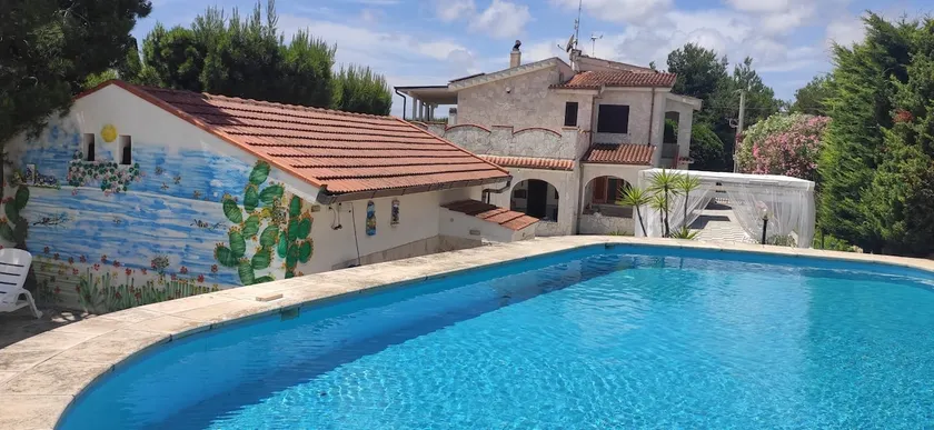 Spacious Apartment in Luxury Villa with Swimming Pool - Image 1