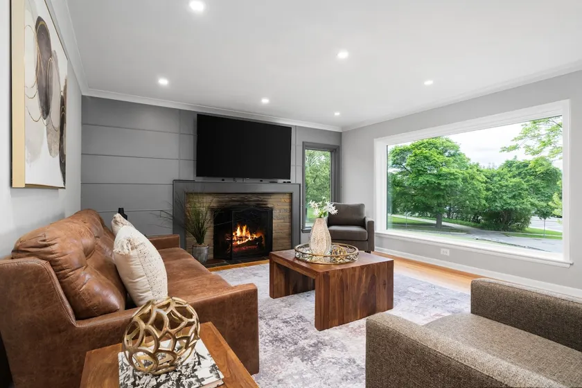 Renovated Home in Upscale Neighborhood near U of M - Image 1