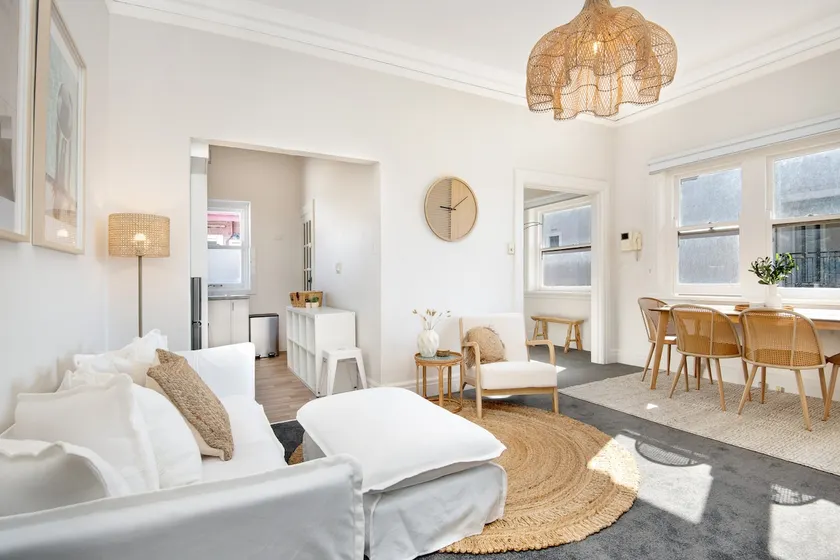 The Maris - Ocean View Apt 2 min to Coogee Beach - Image 1