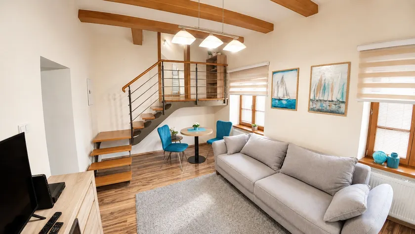The Attic Apartment + Building Gym - Image 1