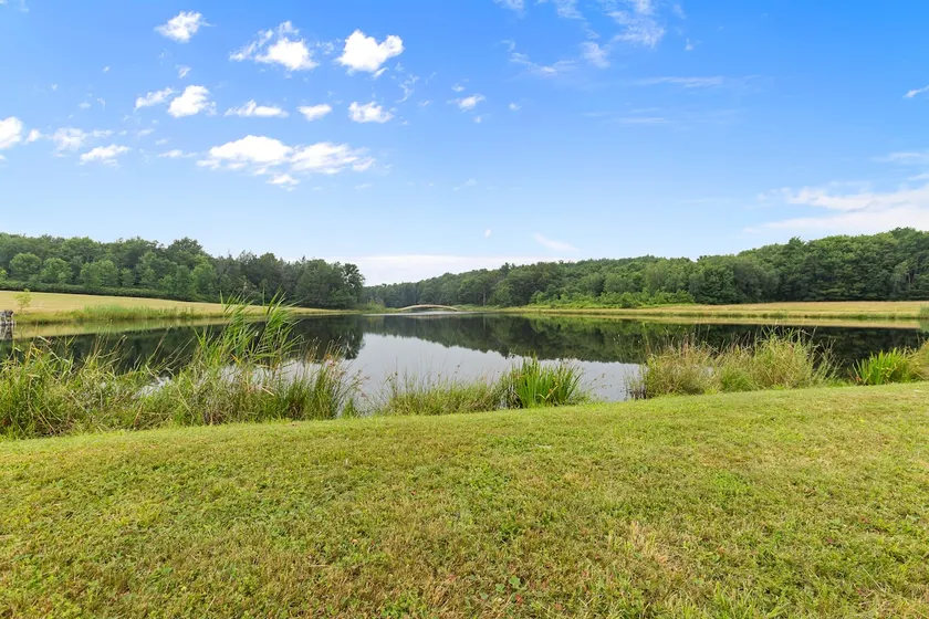 Farm Retreat with Hot Tub & Pond Views - Image 1