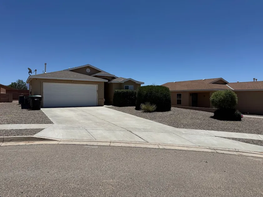 Modern and Cozy 3BR Home in a Perfect Location - Image 1