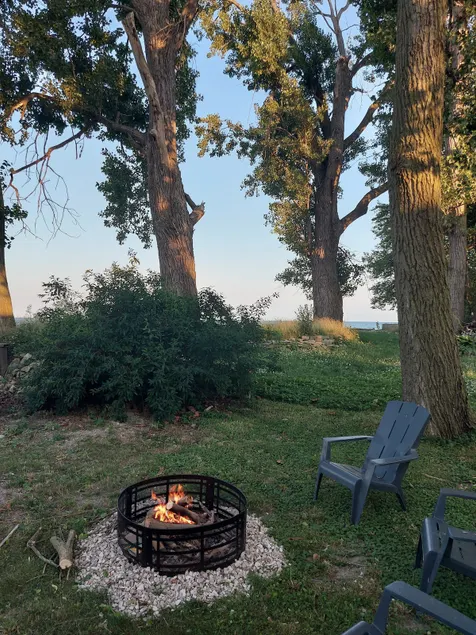 Lake Erie Waterfront | Fire Pit | Near Point Pelee - Image 1