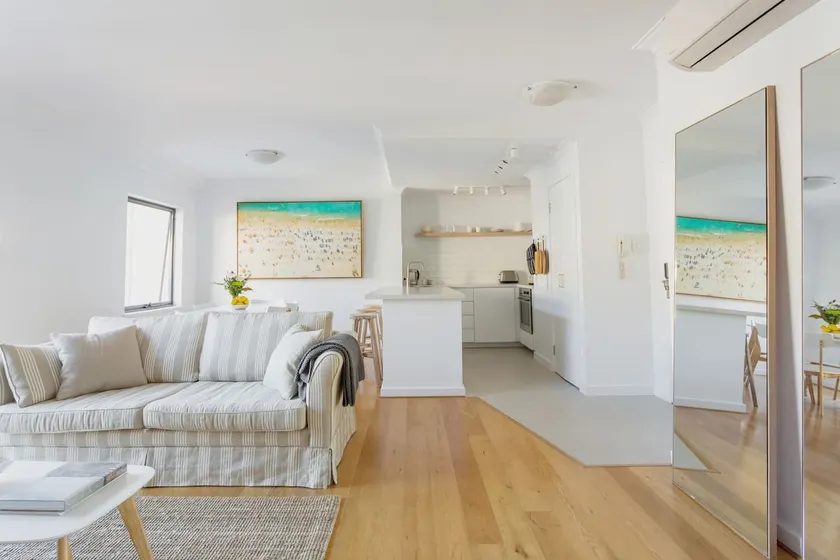 Mounts Bay Retreat ~ Style Central CBD w/ Parking - Image 1