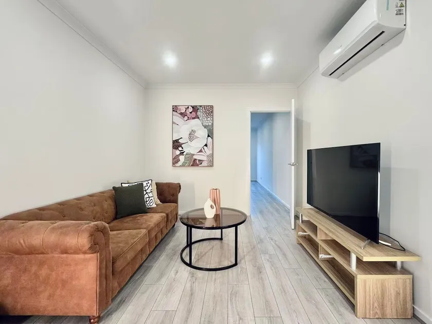 Spacious Tarneit Stay-Perfect For Family - Image 1