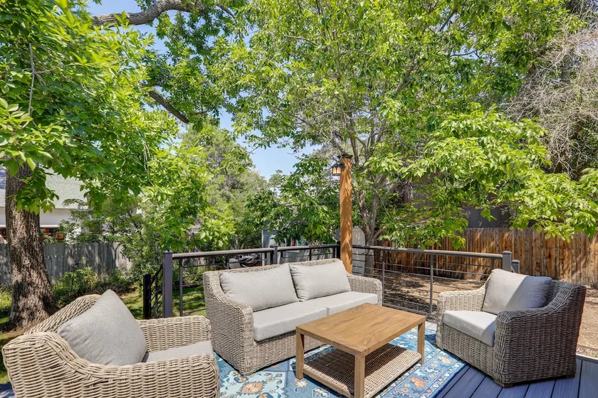 Private Hot Tub & Yard! All-Seasons Littleton Gem - Image 1
