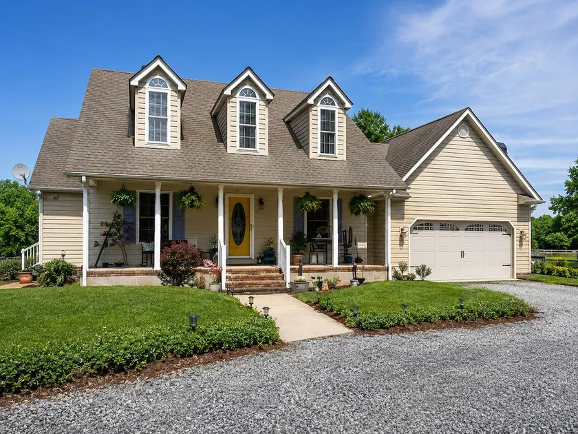 A cozy country getaway. 7 minutes from Salisbury. - Image 1