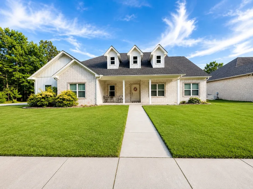 Spacious New Build W/ Dedicated Office! - Image 1