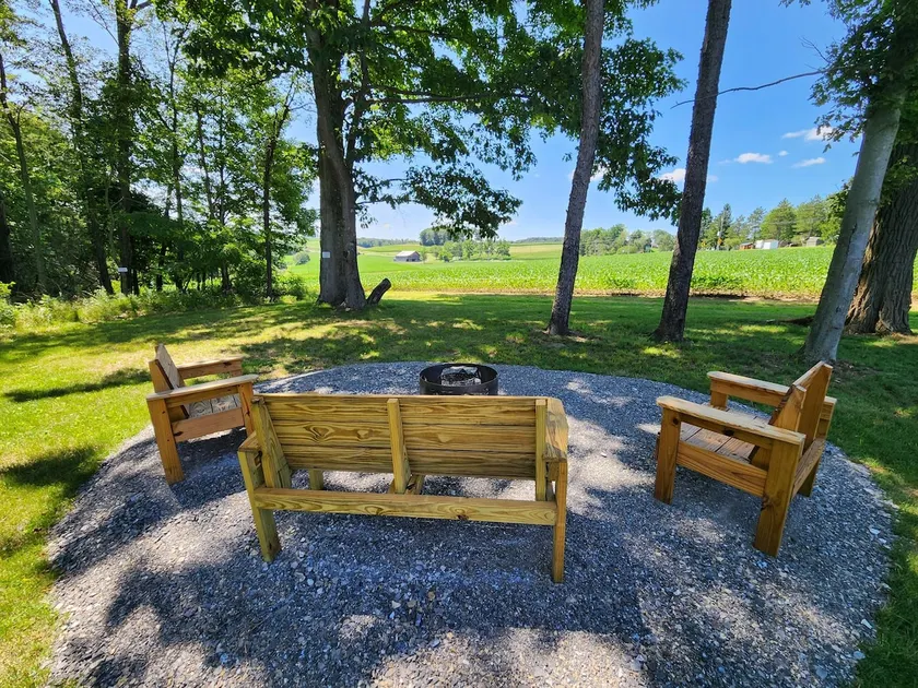 Tackett's Farm View Cabin, Near State Park & Lake - Image 1