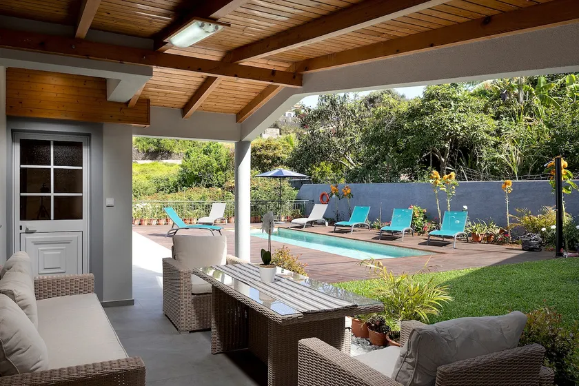 Paradise House Calheta. ganze Haus mit 3 Schlafzimmer, 1 km vom Strand entfernt calheta - Image 1