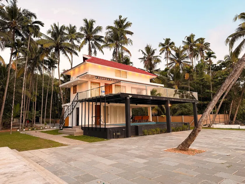 Captain's Retreat | Private Pool Villa - Image 1