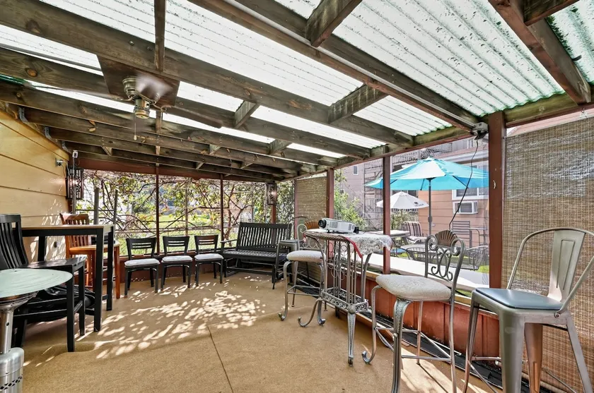 Blue Island Apartment | Walk to Metra & Canal - Image 1