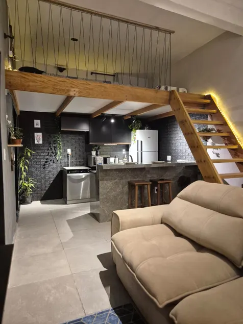 Loft With Air Conditioning - Image 1