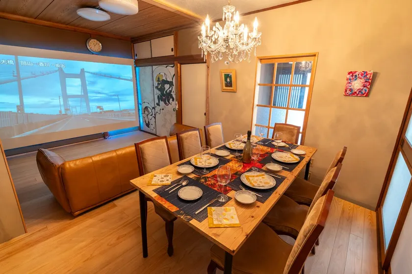 Kyukatada-tei nestled in a nostalgic port town | Ocean view overlooking Seto Ohashi Bridge | Spacious 85㎡ area | Up to 9 people | 7 parking spaces - Image 1