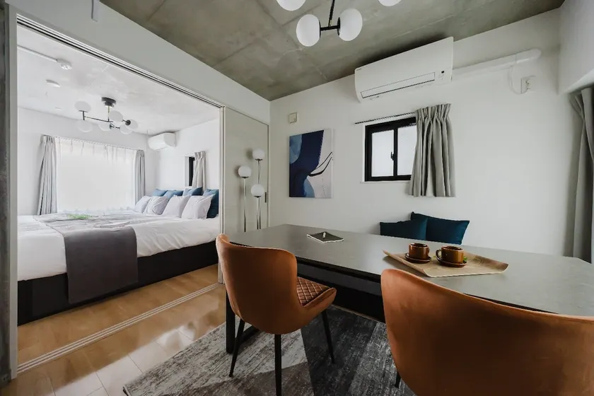 7-minute walk from Arai Yakushi-mae station / fully furnished with appliances / MAT ARAiYAKUSHI EAST, family and group friendly - Image 1