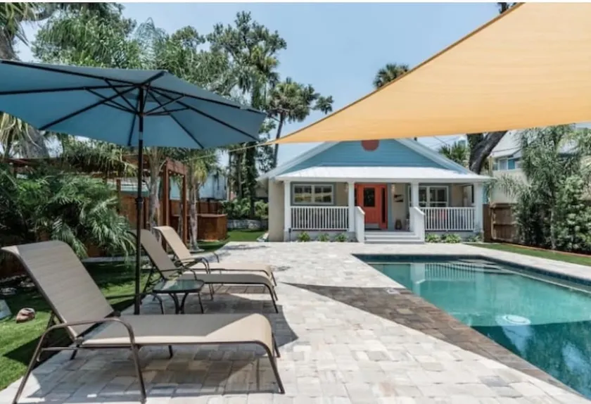 Gorgeous Hideaway w/Pool in Historic Downtown NSB - Image 1