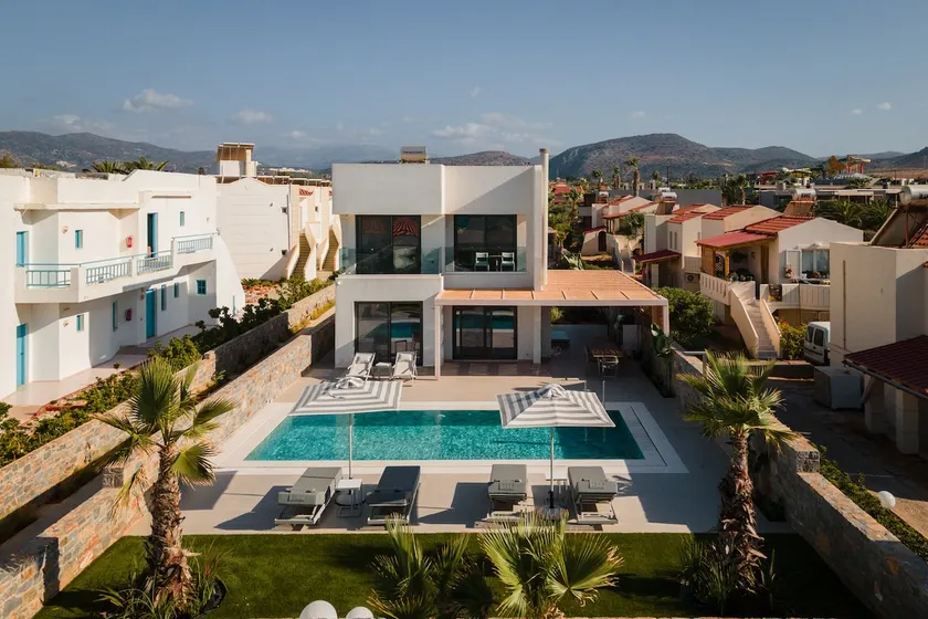 ALVA Exclusive Seaside Villas - Steps to Beach - Image 1