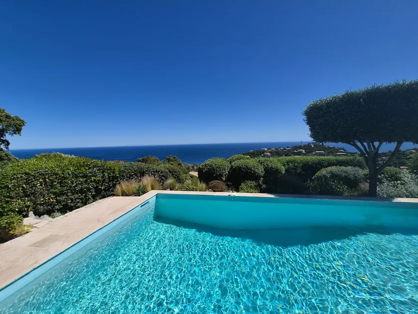 Luxury villa, heated pool, panoramic sea view, air conditionin - Image 1