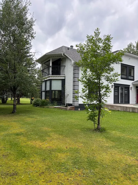 2 minutes from Edson 5 bedroom 4 bath sleeps 9 - Image 1